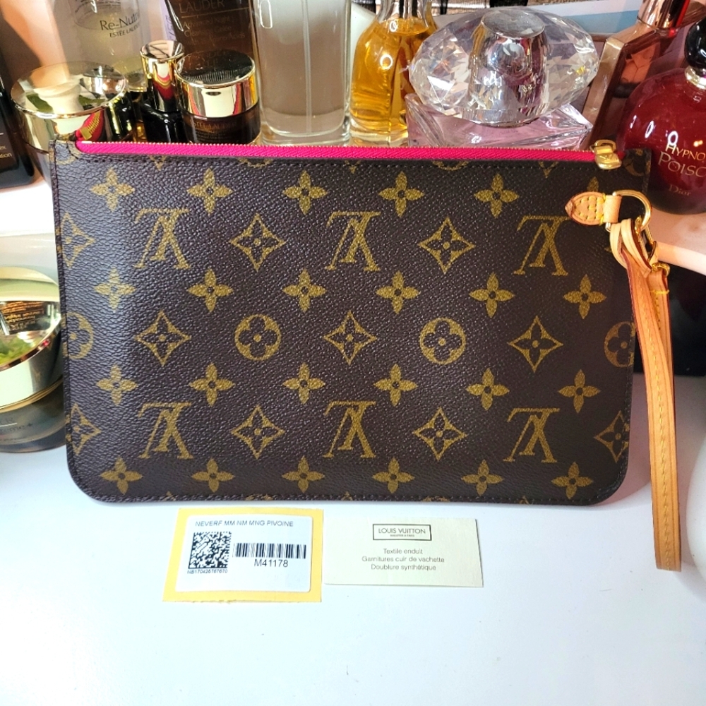 🚫 SOLD 🚫 ❤️ Louis Vuitton Monogram Neverfull MM/GM Pochette Pivoine💙